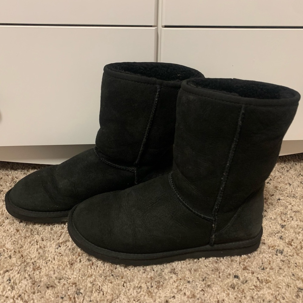 Black Short Uggs - image 3